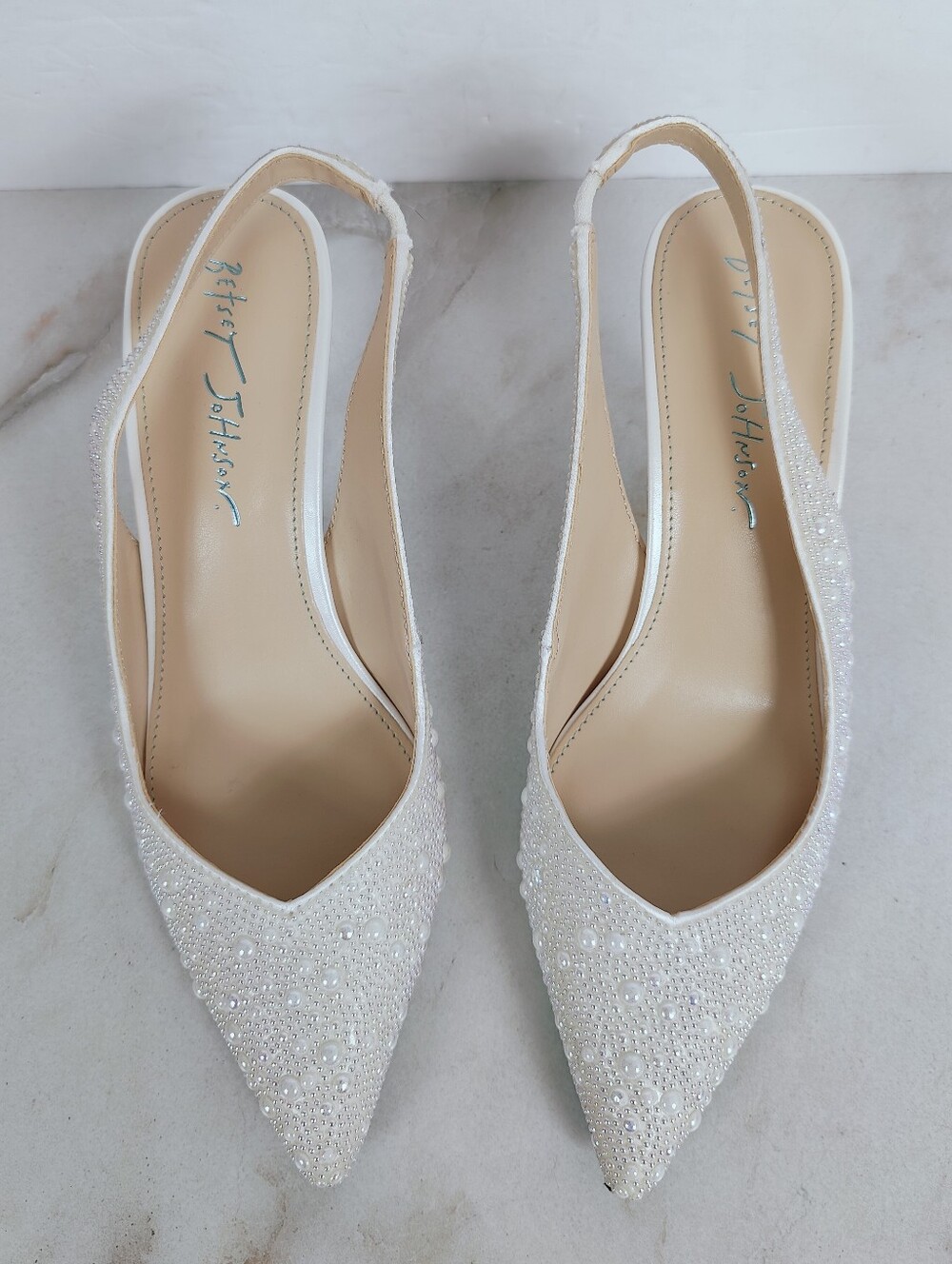 NIB Betsey Johnson Clark Faux Pearl Embellished Slingback Pumps Heels, Sz 7
